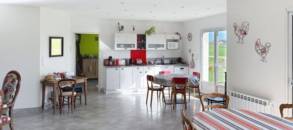 3 Schlafzimmer Haus in Charente, France, Nr. 317361 4