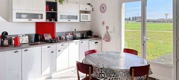 3 Schlafzimmer Haus in Charente, France, Nr. 317361 6