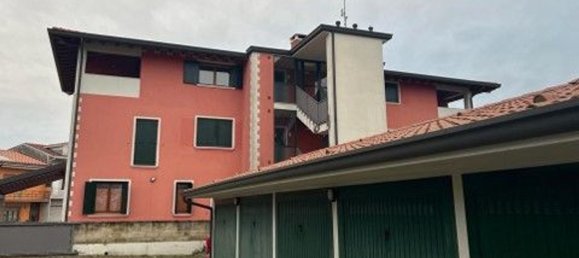3 rooms Apartment in Cinto Caomaggiore, Italy No. 55016 2