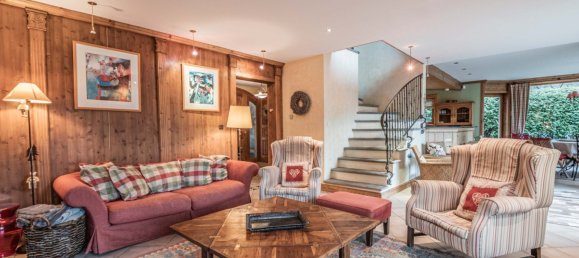 6 bedrooms Commercial property in Chamonix-Mont-Blanc, France No. 1080 5