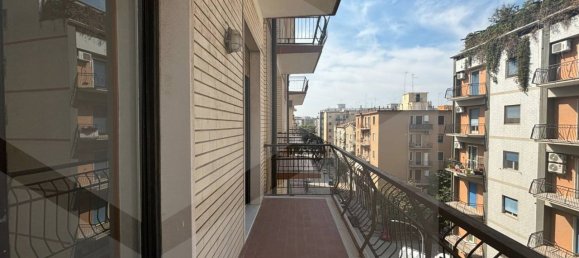 Квартира с 3 комнатами в Фоджа, Италия № 31384 7