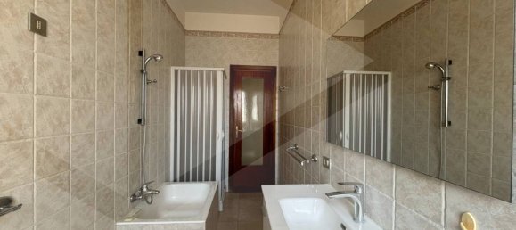 Квартира с 3 комнатами в Фоджа, Италия № 31384 22