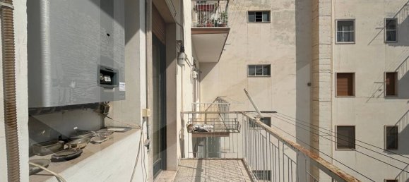 Квартира с 3 комнатами в Фоджа, Италия № 31384 12