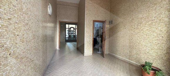 Квартира с 3 комнатами в Фоджа, Италия № 31384 4