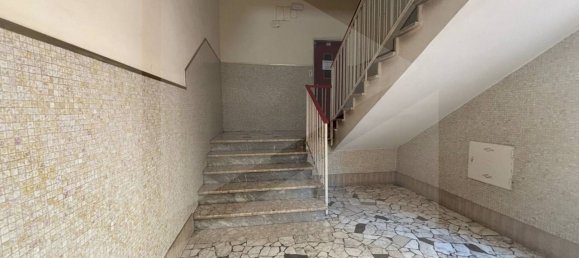 Квартира с 3 комнатами в Фоджа, Италия № 31384 5