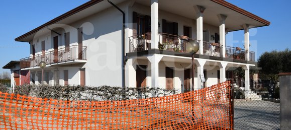 Квартира с 5 спальнями в Леньяро, Италия № 70775 3