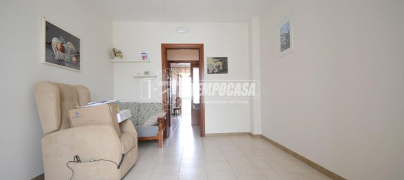 Apartamento de 3 divisões em Gioia del Colle, Italy N.º 42029 10