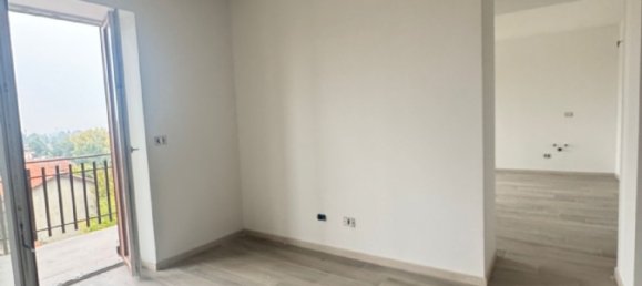 2 chambres Appartement à Como, Italy No. 311289 3