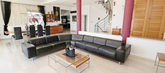 Villa de 5 dormitorios en Pegeia, Cyprus No. 22012 9