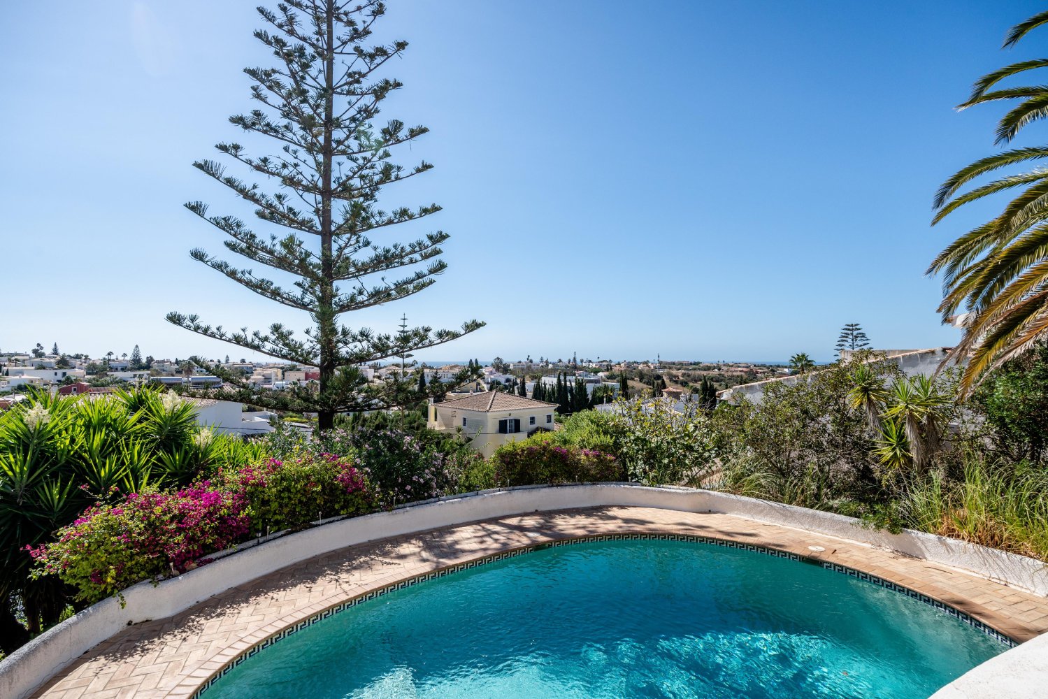 3 bedrooms House in Luz, Portugal No. 243658