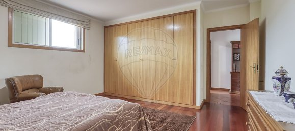 Дом с 5 спальнями в Гимарайнш, Португалия № 39160 13