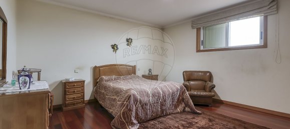 Дом с 5 спальнями в Гимарайнш, Португалия № 39160 12