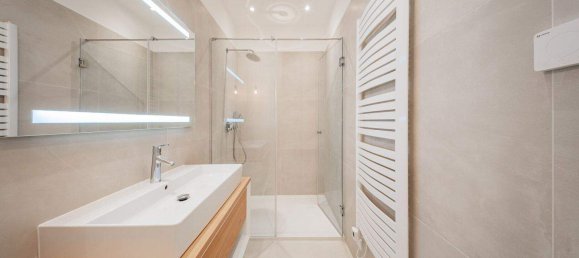 2 rooms Apartment in Rudolfsheim-Funfhaus, Austria No. 111021 3