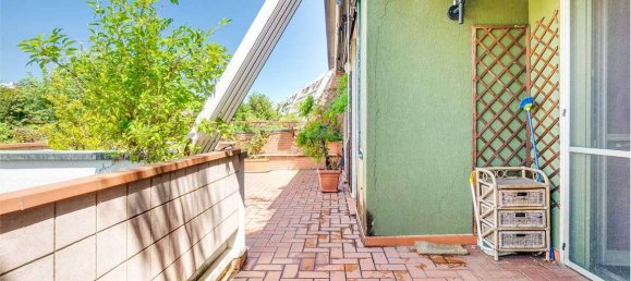 Квартира с 2 спальнями в Ро, Италия № 259661 4