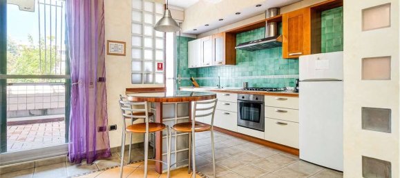 Квартира с 2 спальнями в Ро, Италия № 259661 5