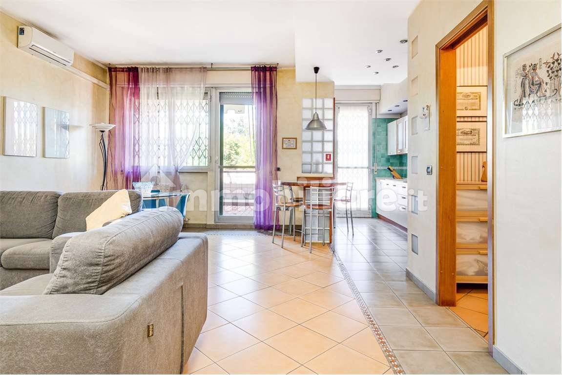 Квартира с 2 спальнями в Ро, Италия № 259661