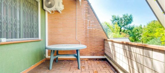 Квартира с 2 спальнями в Ро, Италия № 259661 19