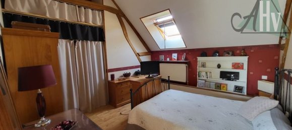 4 bedrooms House in Yonne, France No. 360105 15