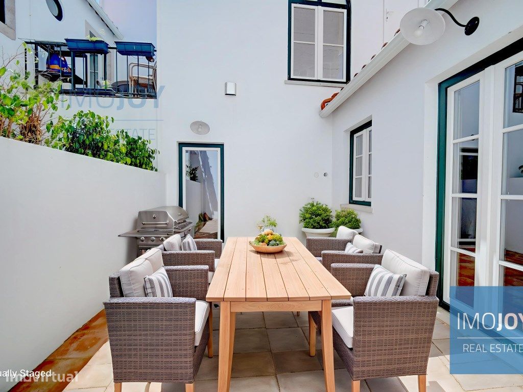 4 bedrooms Duplex in Cascais, Portugal No. 203309