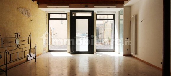 1-salle Propriété commerciale à Schio, Italy No. 267176 3