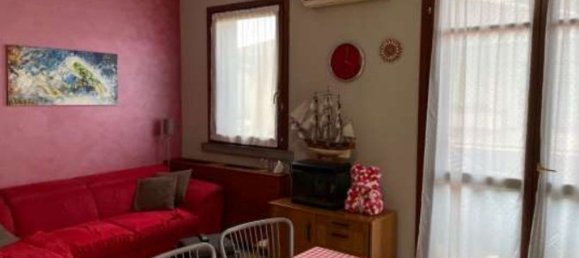 3-salle Appartement à Osio Sopra, Italy No. 182826 8