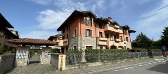 3-salle Appartement à Osio Sopra, Italy No. 182826 23