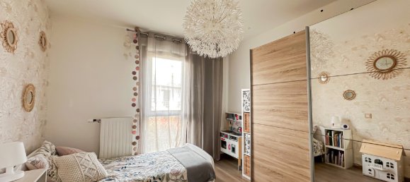 3 bedrooms Apartment in Bailly, France No. 196822 4