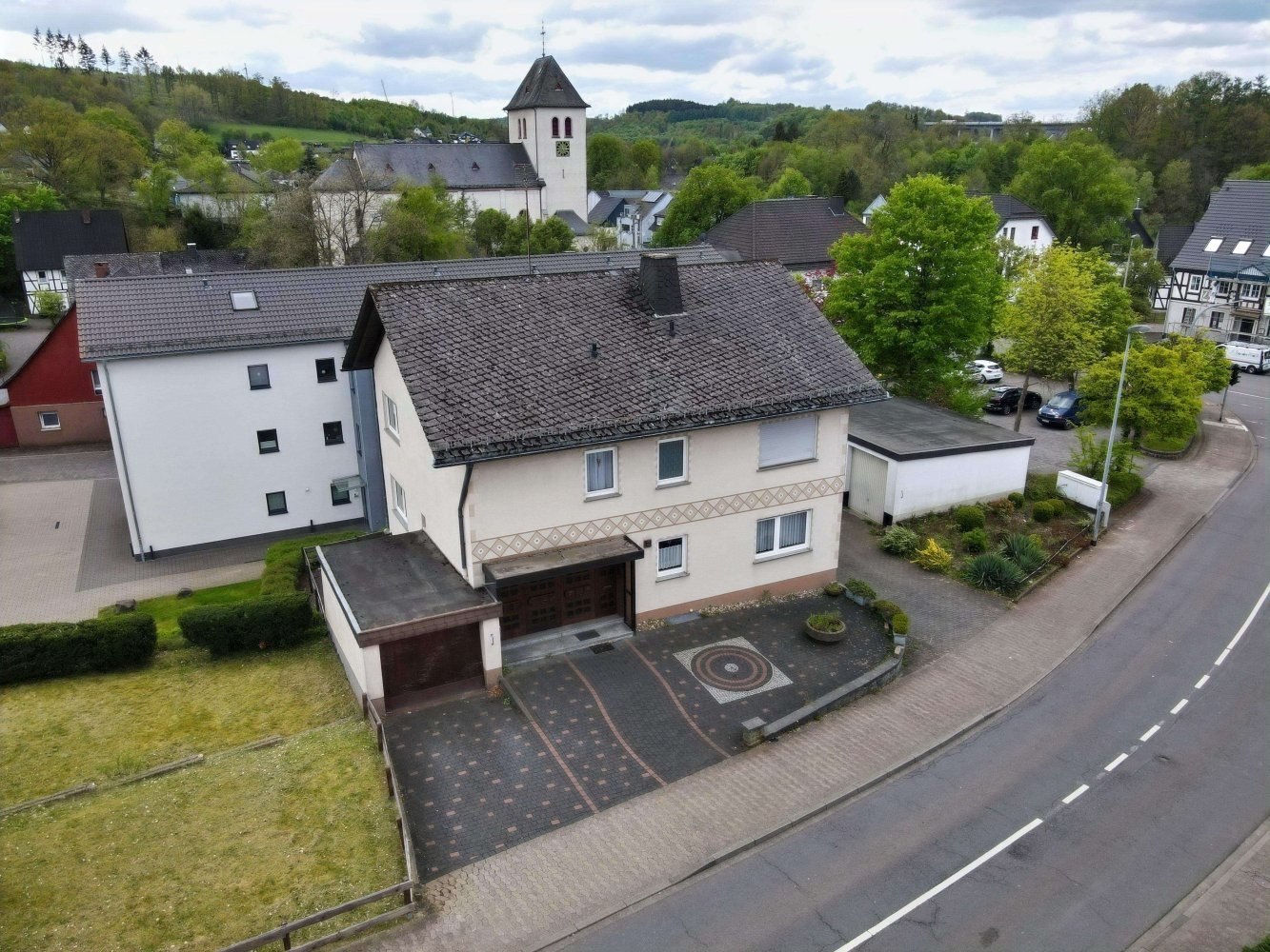 6-salle Maison à Olpe, Germany No. 188740