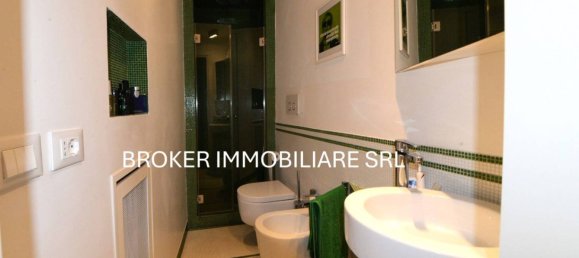 2 bedrooms Apartment in Rome, Italy No. 370460 11