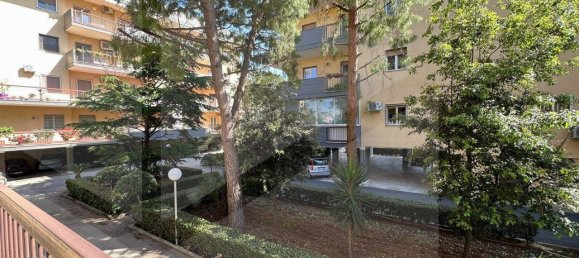 4 rooms Apartment in Bari, Italy No. 22623 17