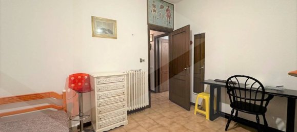 4 rooms Apartment in Bari, Italy No. 22623 27