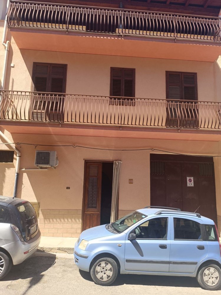 Duplex de 7 divisões em Balestrate, Italy N.º 265760