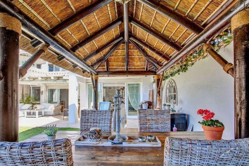 Дом с 6 спальнями в Марбелья, Испания № 55703