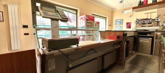 209m² Commercial property in Pozzolo Formigaro, Italy No. 62475 3