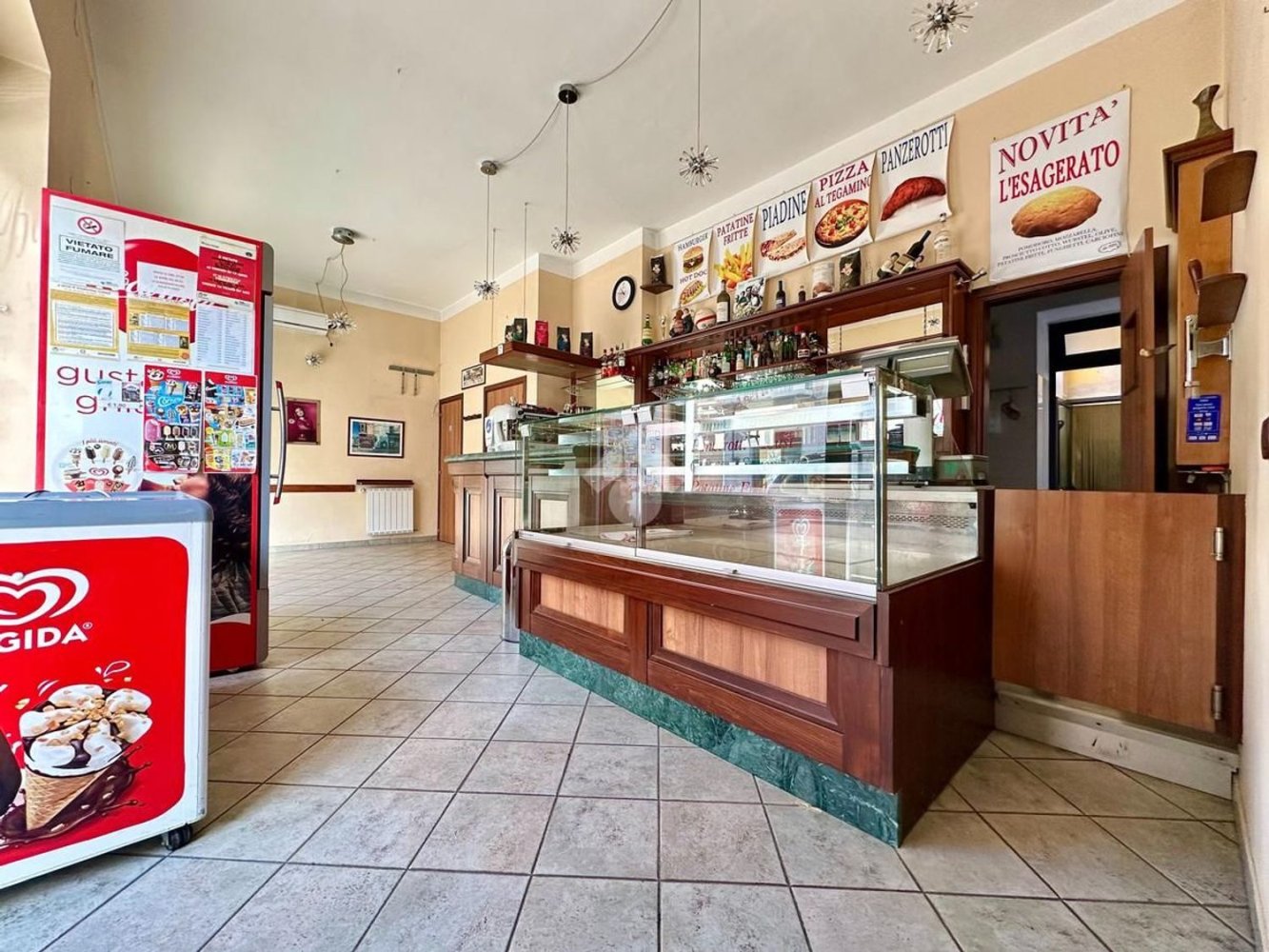 209m² Commercial property in Pozzolo Formigaro, Italy No. 62475