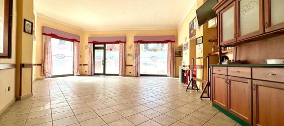 209m² Commercial property in Pozzolo Formigaro, Italy No. 62475 14