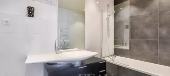 1 bedroom Apartment in Paris, France No. 173935 14