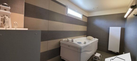 6 Schlafzimmer Haus in Plachy-Buyon, France, Nr. 338165 18