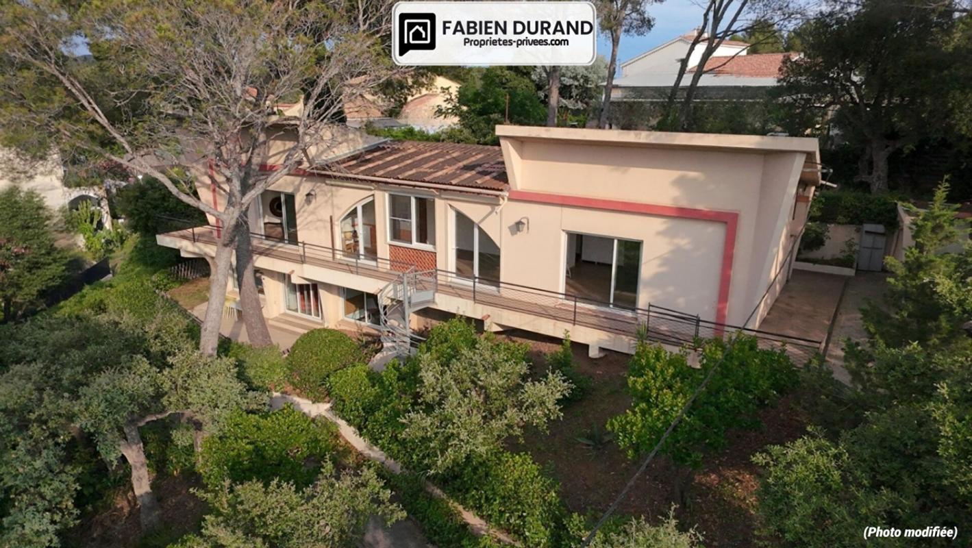6 bedrooms Villa in Saint-Raphael, France No. 350568