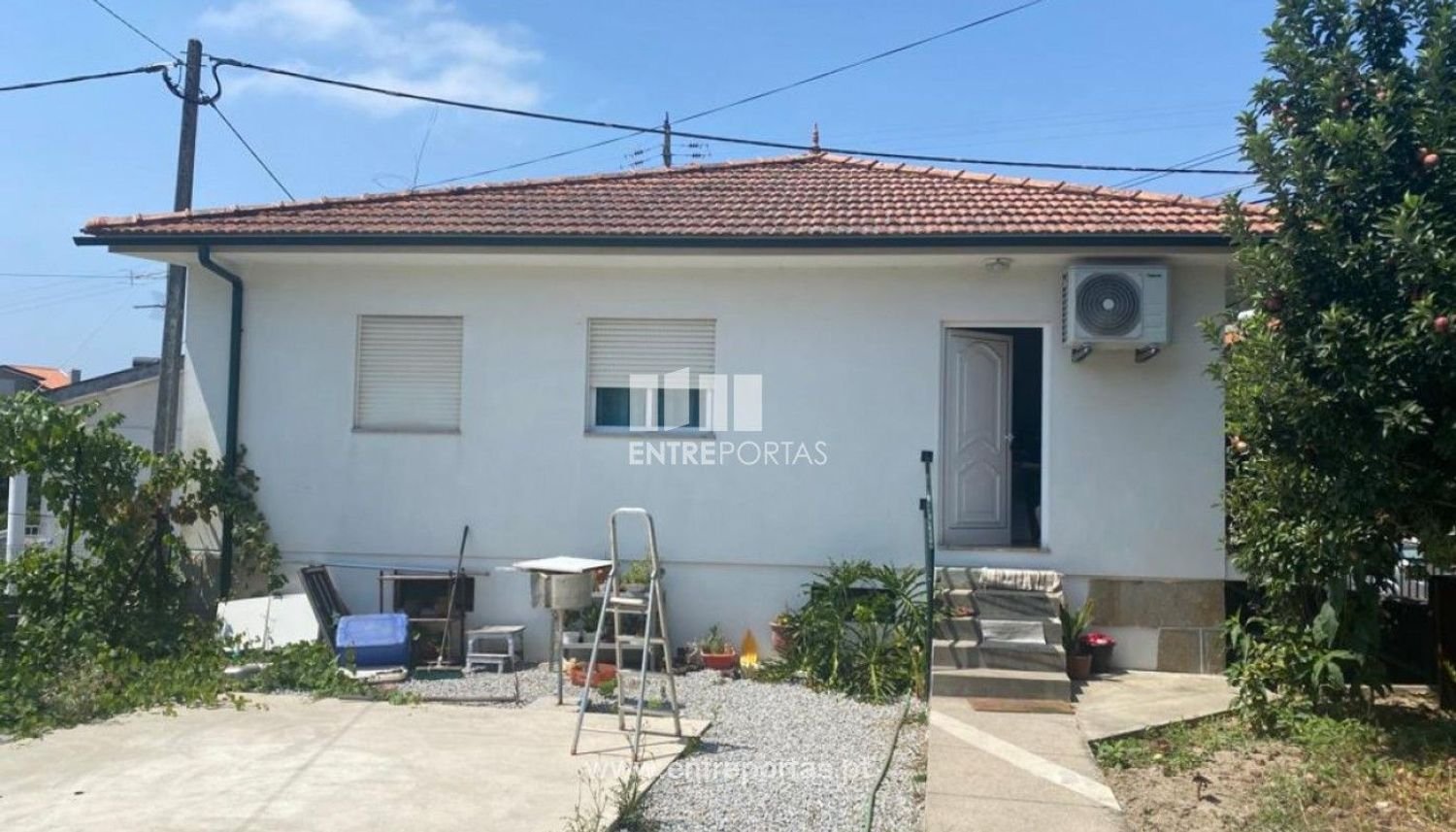 570m² Land in Marco de Canaveses, Portugal No. 54908