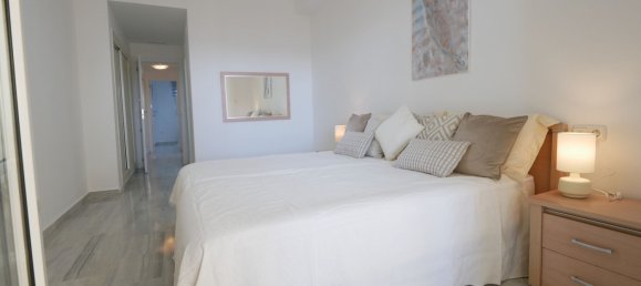 Apartamento de 3 dormitorios en Marbella, Spain No. 37677 13