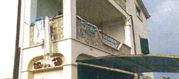 4-salle Appartement à Genzano di Roma, Italy No. 195761 7