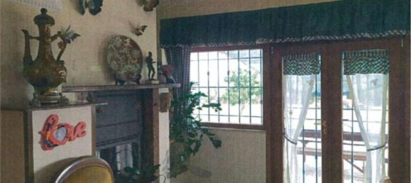 4-salle Appartement à Genzano di Roma, Italy No. 195761 8