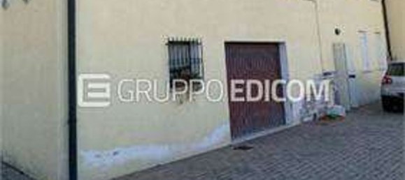 8 rooms House in Moriago della Battaglia, Italy No. 261300 2