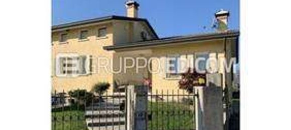 8 rooms House in Moriago della Battaglia, Italy No. 261300 8