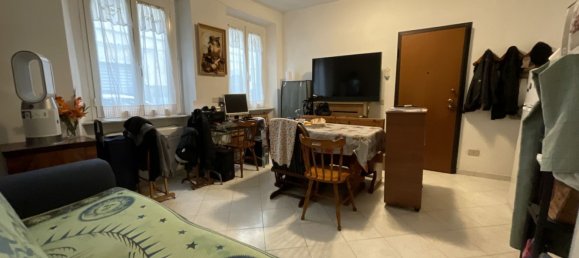 Estudio en Livorno, Italy No. 48301 2