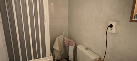 Estudio en Livorno, Italy No. 48301 6