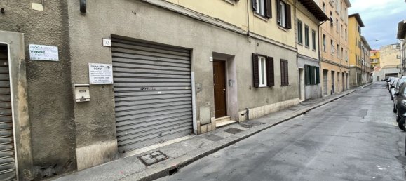 Estudio en Livorno, Italy No. 48301 9