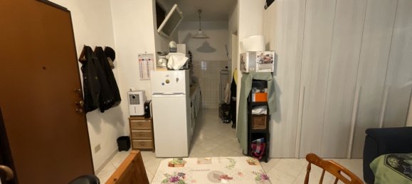 Estudio en Livorno, Italy No. 48301 4