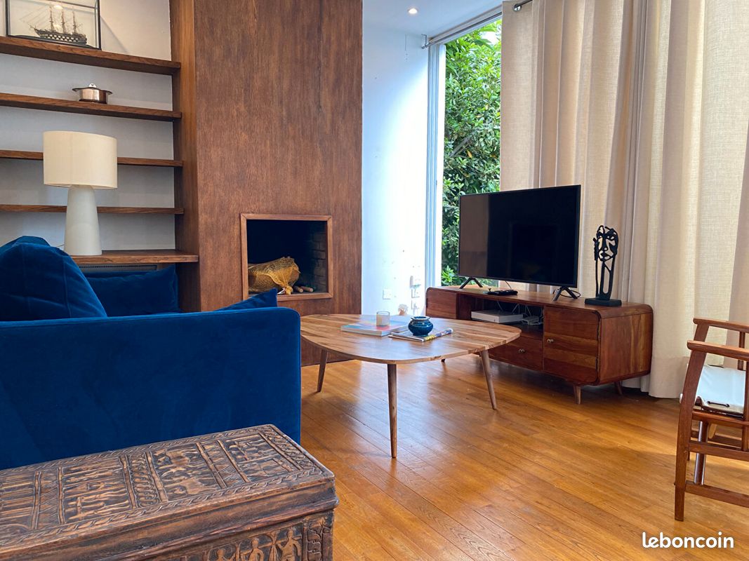 Casa de 2 dormitorios en Bordeaux, France No. 97949